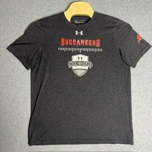 Under Armour Men's Buccaneers Under The Lights Flag Football T-Shirt Size Medium